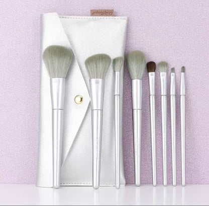 7 Pcs makeup Brush Set With Pouch